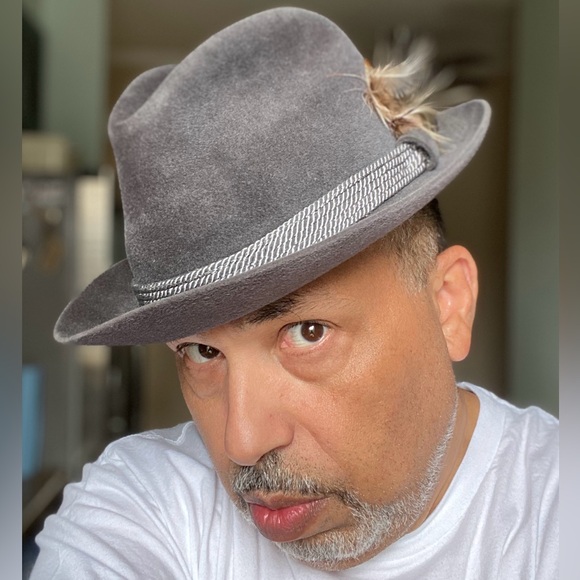 Meet your Posher, Fj - Picture 1 of 5